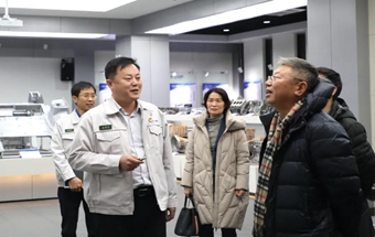 高端V型鋁合金缸體專項順利通過驗收！