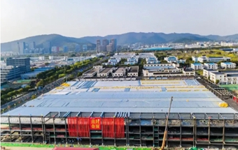 封頂！新能源汽車零部件項(xiàng)目跑出建設(shè)“加速度”